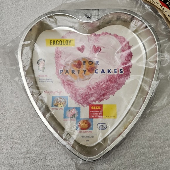 VINTAGE*NEW* Two Sweetheart Cake Pans Ekcoloy USA Heart Shaped EKCO Baking Tray‎ - Picture 7 of 12